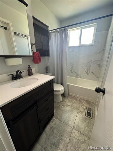 Building Photo - 4840 Ridenour Dr
