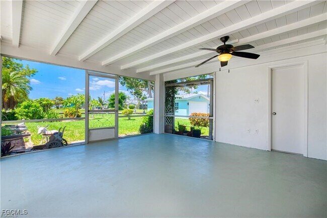 Building Photo - 5330 Nautilus Dr