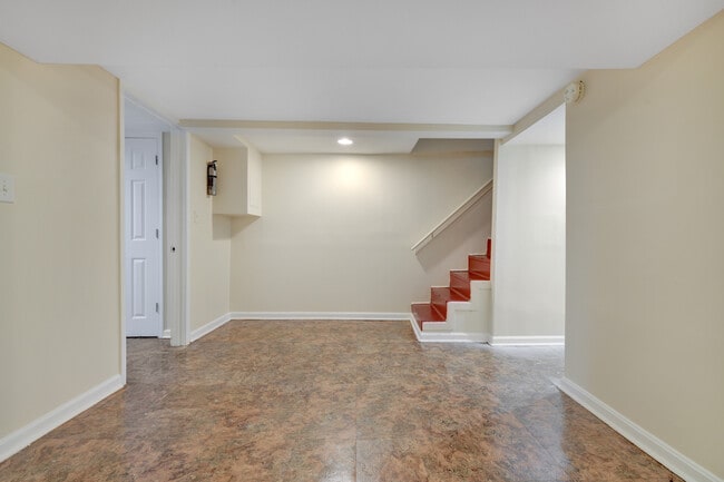 Building Photo - 618 Columbia Rd NW