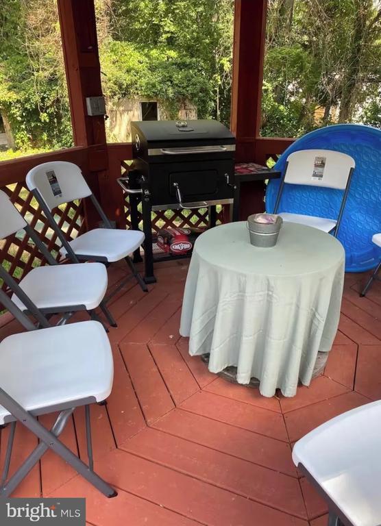 Building Photo - 1570 Overlook Dr