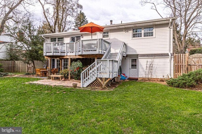 Building Photo - 6519 Engel Dr