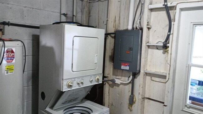 Building Photo - 11465 92nd St N