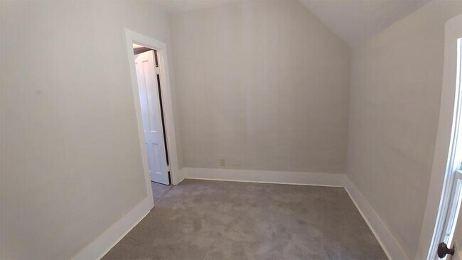 Building Photo - 163 W Delavan Ave