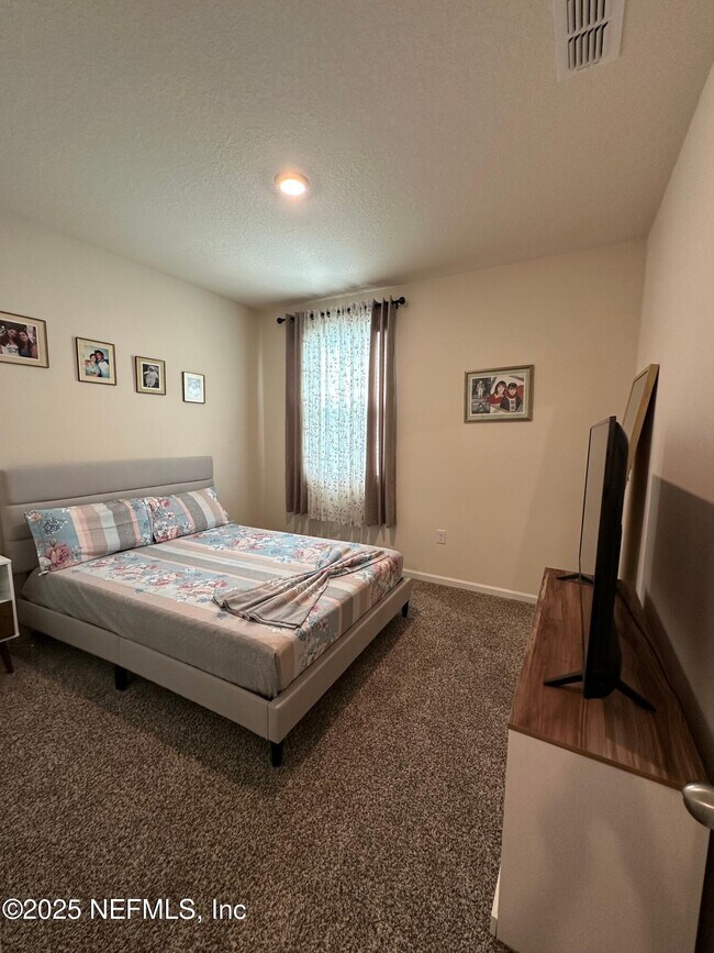 Building Photo - 2062 Garrison Wy