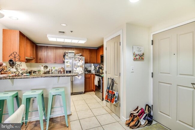 Building Photo - 777 7th St NW