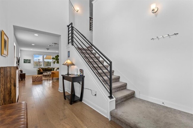 Building Photo - 6201 Pine Leaf Trail