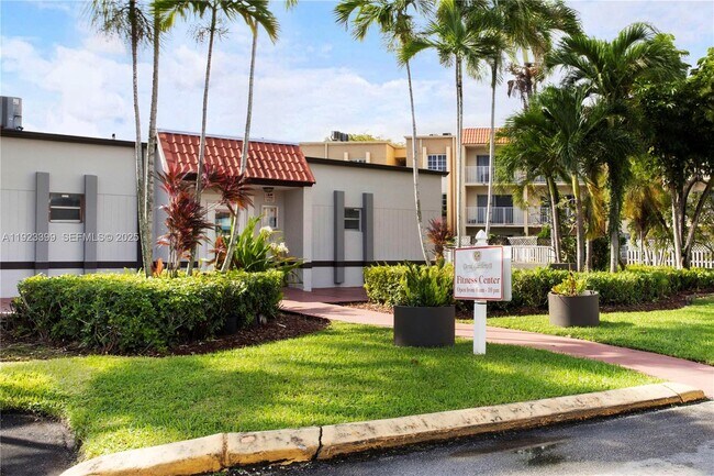 Building Photo - 5201 Geneva Ct