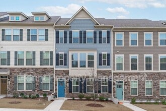 Building Photo - 1329 Channing Park Cir