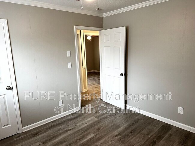 Building Photo - 1414 White St
