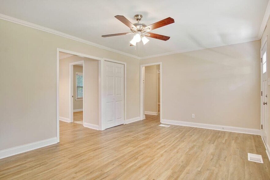 Building Photo - 3751 Clovis Ct NW