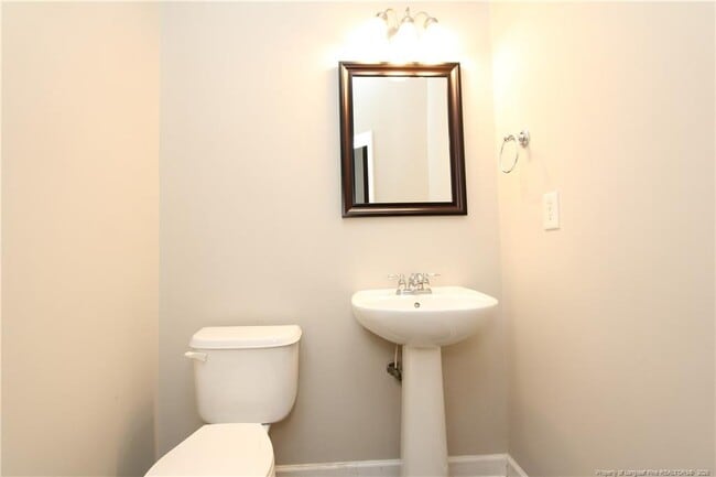 Building Photo - 5233 Stone Station Dr