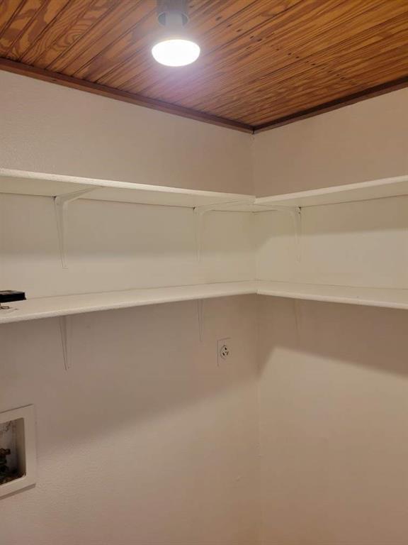 Building Photo - 6810 Thorncliffe Dr