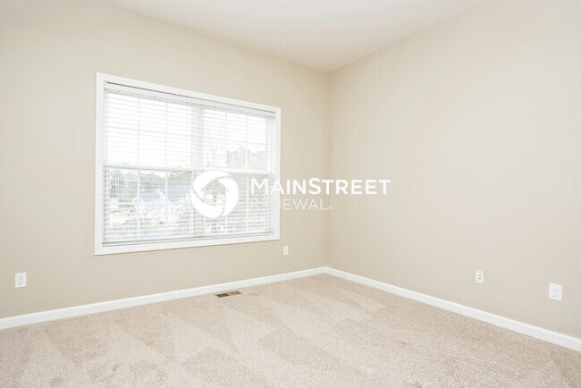 Building Photo - 5 Bedroom Pet-Friendly Home in Austell, GA with Main Street Renewal