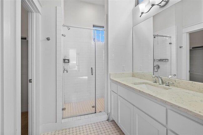 Building Photo - 13001 Hymeadow Dr