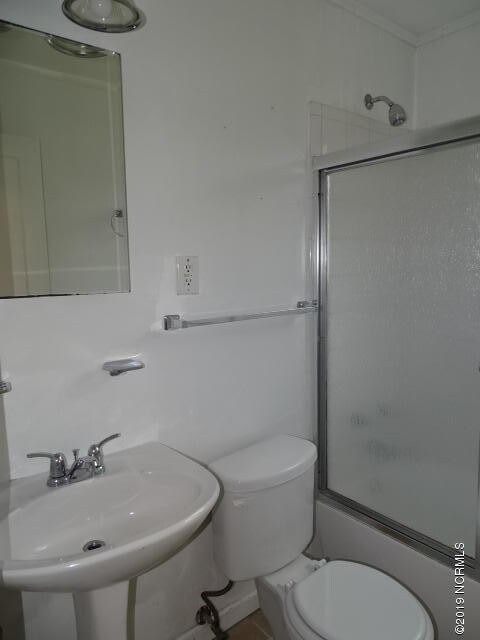 Building Photo - 406 Nelson Dr