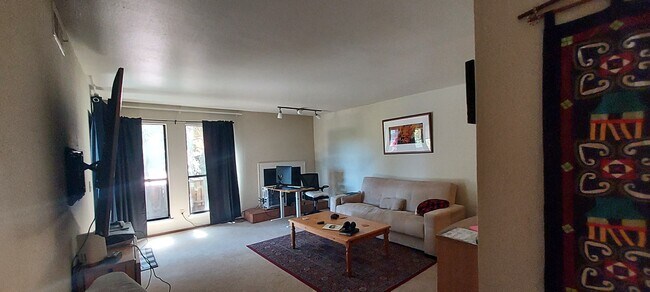 Building Photo - 1644 San Miguel Dr