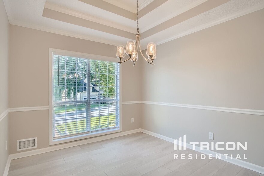 Building Photo - 222 Sawgrass Way