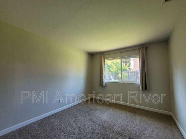 Building Photo - 8924 Sutters Gold Dr