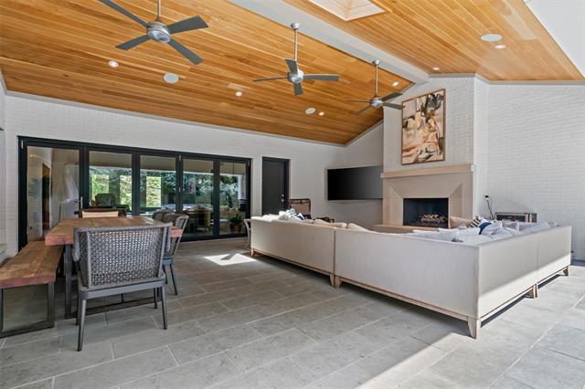 Building Photo - 6117 Merrymount Rd