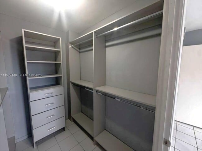 Building Photo - 8005 Lake Dr