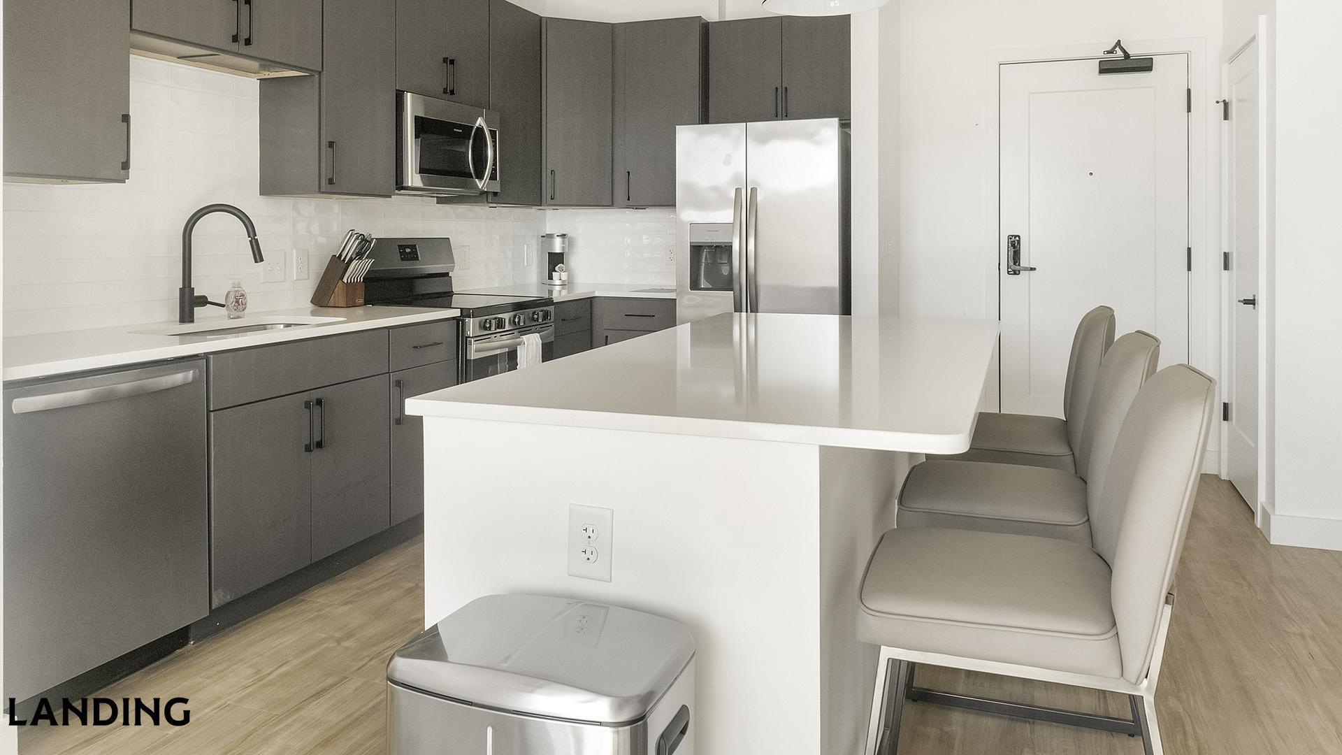 Building Photo - 1007 S Mint St