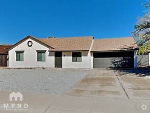 Building Photo - 830 W Mohawk Ln