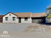 Building Photo - 830 W Mohawk Ln