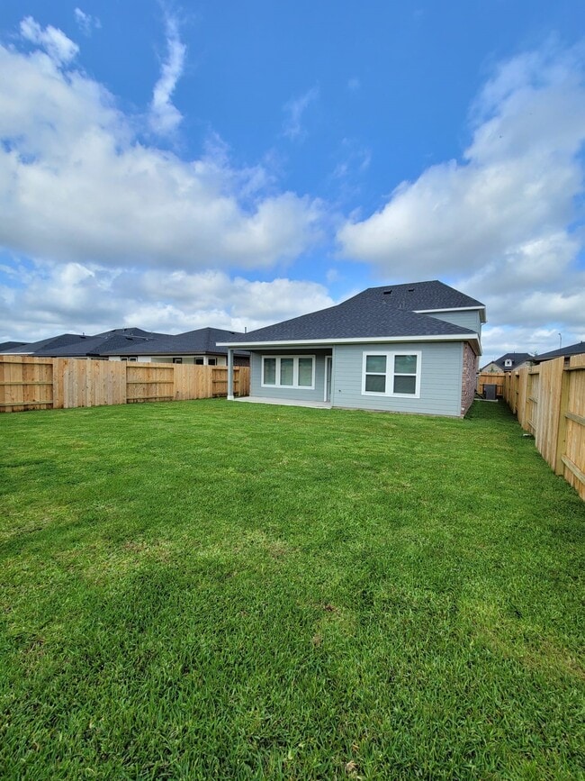 Building Photo - 4915 Pne Hvn Ln