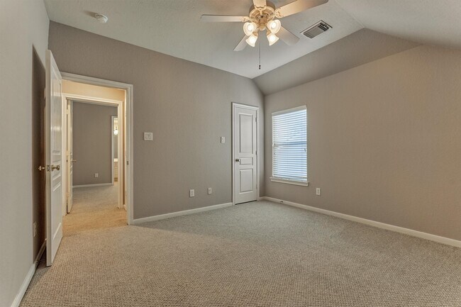 Building Photo - 30 Desert Rose Pl