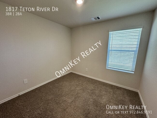 Building Photo - 1817 Teton River Dr