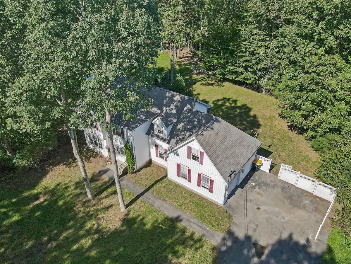 Building Photo - 198 White Pine Trl