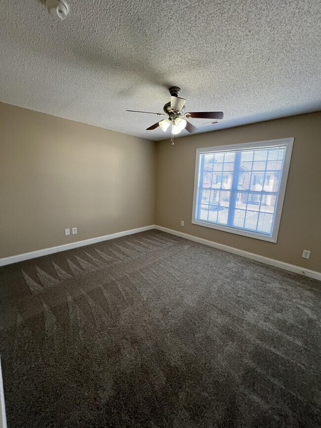 Building Photo - 4242 Dudleys Grant Dr