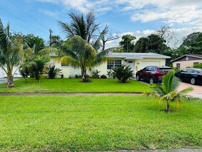 Building Photo - 4862 Tortuga Dr