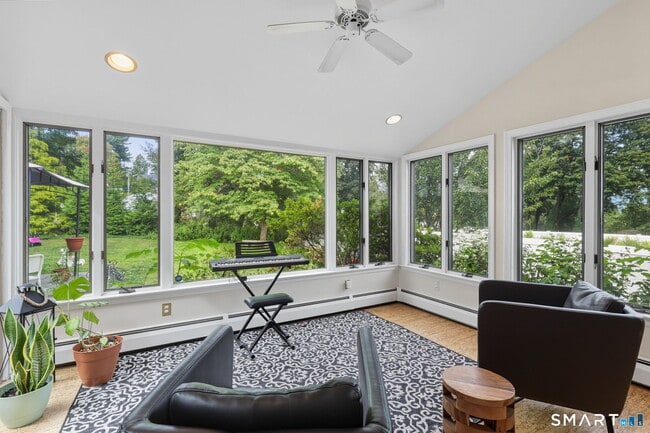 Building Photo - 104 Bentwood Rd