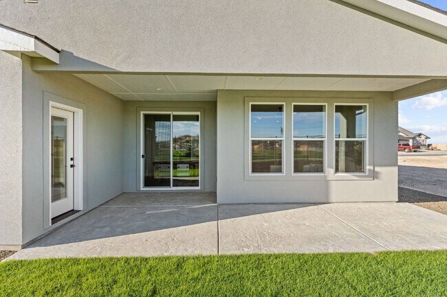 Building Photo - Charming 3 Bed, 2 Bath Home in Nampa, ID with Spacious Layout and Modern Touches!