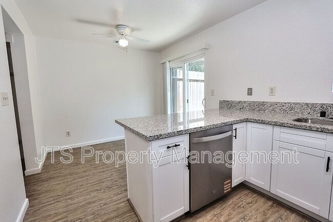Building Photo - 5848 Alorn Ln