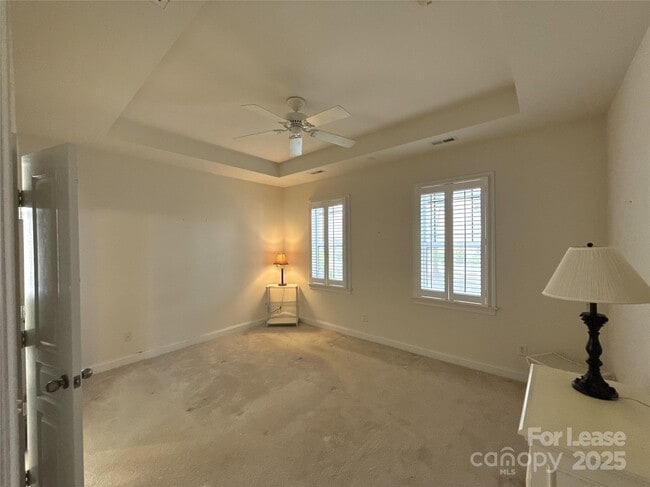 Building Photo - 7032 Ladys Secret Dr