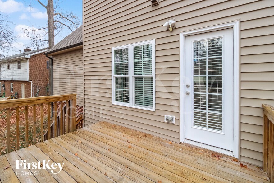 Building Photo - 1803 Gracewood Dr