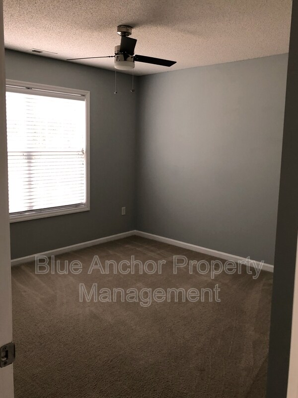 Building Photo - 1343 Chadwick Shores Dr