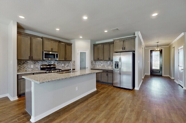 Building Photo - 6346 Spartan Dr