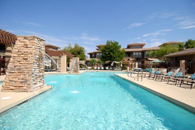 Building Photo - 20100 N 78th Pl