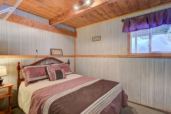 Building Photo - 56 Merrimeeting Rd