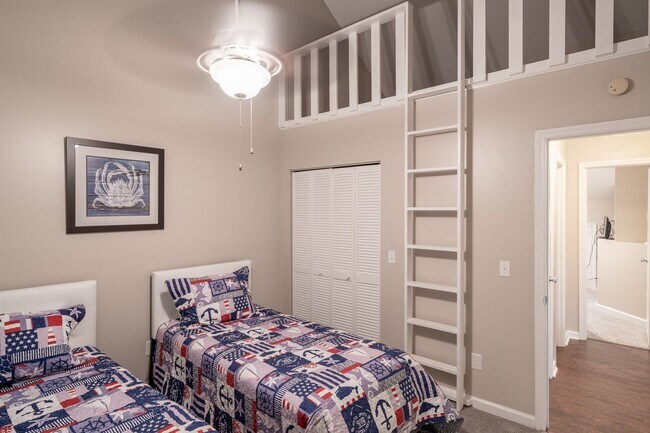 Building Photo - Furnished All-Inclusive 4bed/3bath condo a...