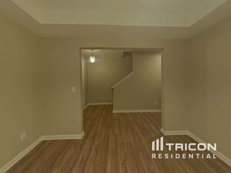 Building Photo - 4105 Lawrence Daniel Dr