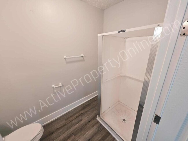 Building Photo - 1873 Hardeman Ave