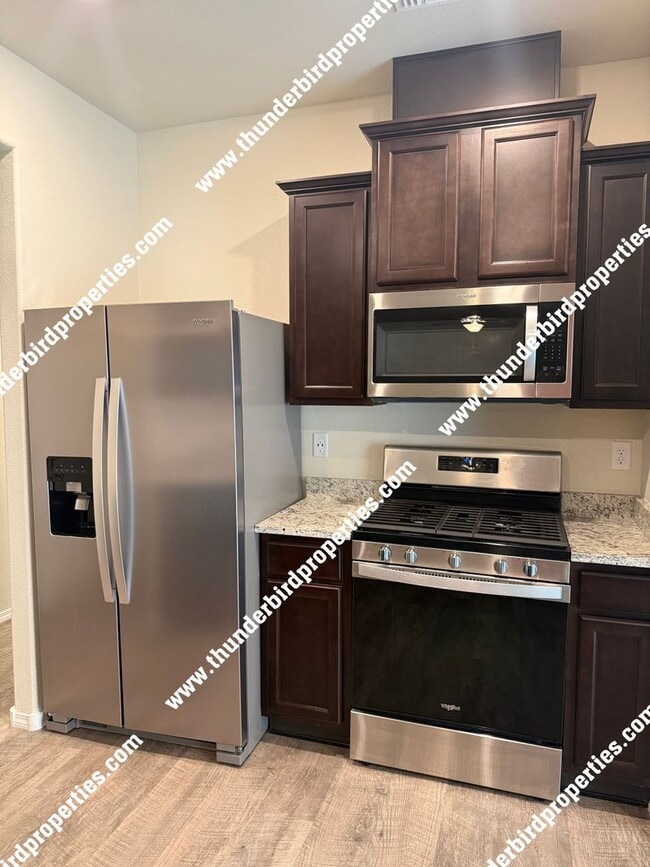 Building Photo - 1523 Borrego Dr SE