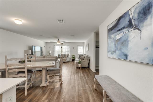 Building Photo - 461 Falling Star Dr