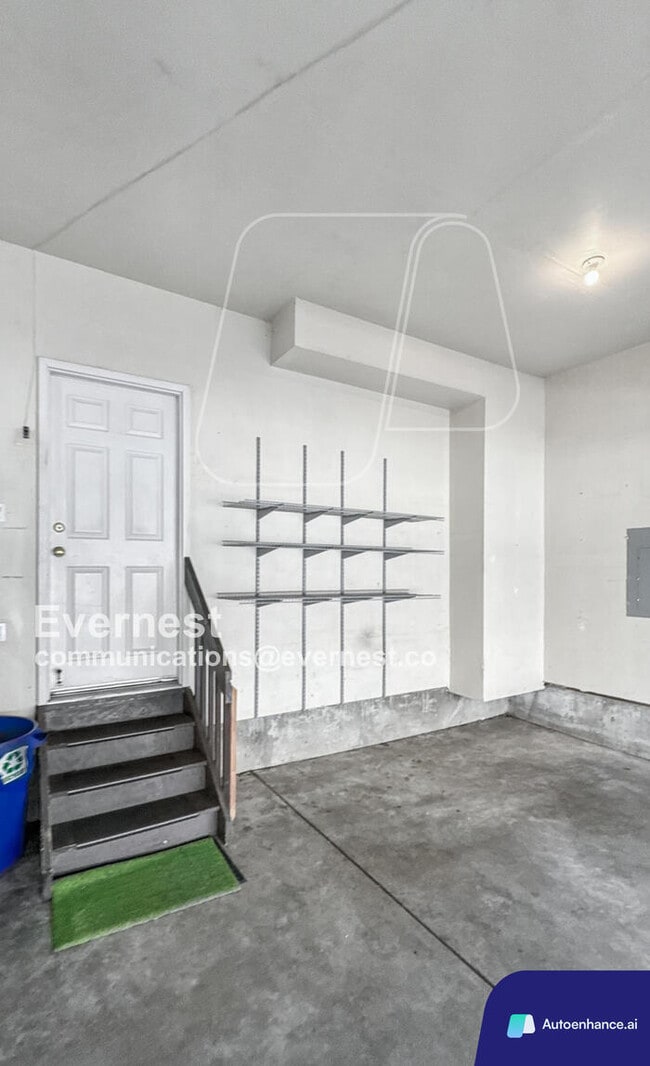 Building Photo - 2787 W Greens Dr