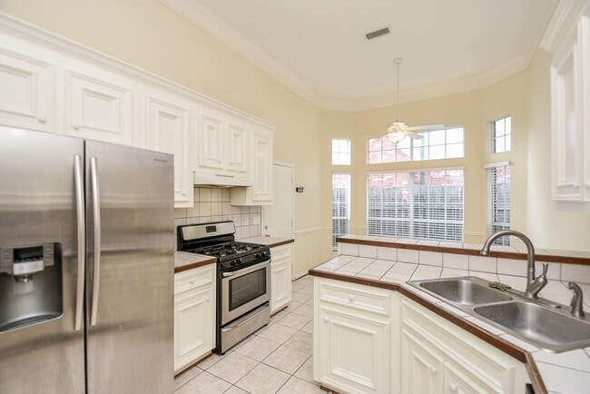 Building Photo - 21807 Windsor Castle Dr