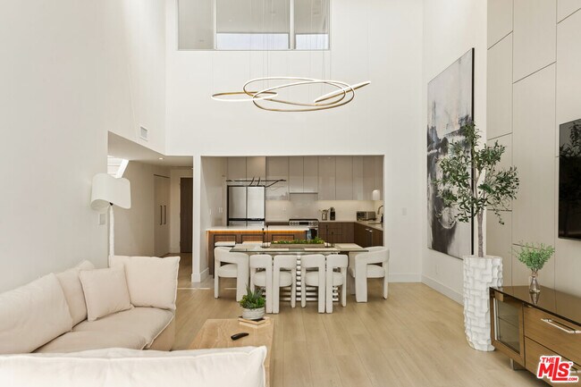 Building Photo - 10630 Wilkins Ave